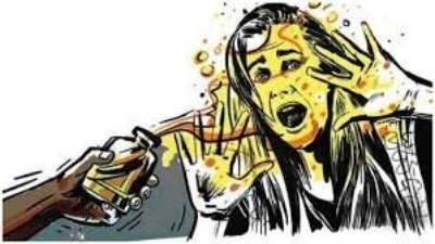 Acid sprayed on face of female student
