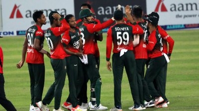 Bangladesh beat Australia in first T20