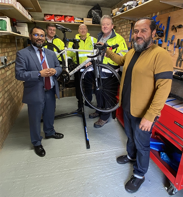 TH Council donates abandoned bikes to help upskill Mile End residents